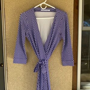 Diane Von Furstenberg wrap dress, petite. Nice thick fabric!